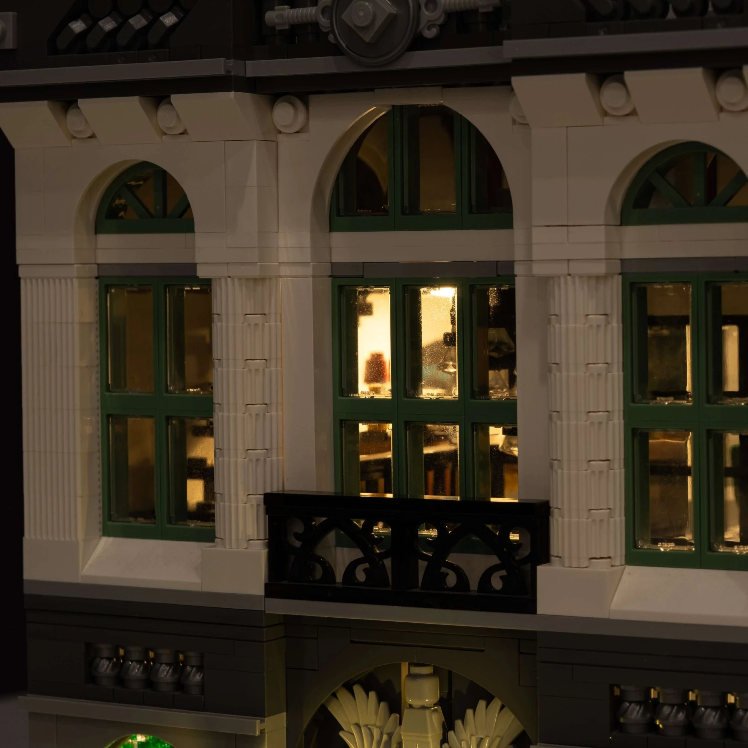 LEGO® Brick Bank #10251 DIY Light Bundle(Lego Brick Bank 10251 Diy Light Bundle) 8 LEGO® Brick Bank #10251 DIY Light Bundle(Lego Brick Bank 10251 Diy Light Bundle) - Image 6