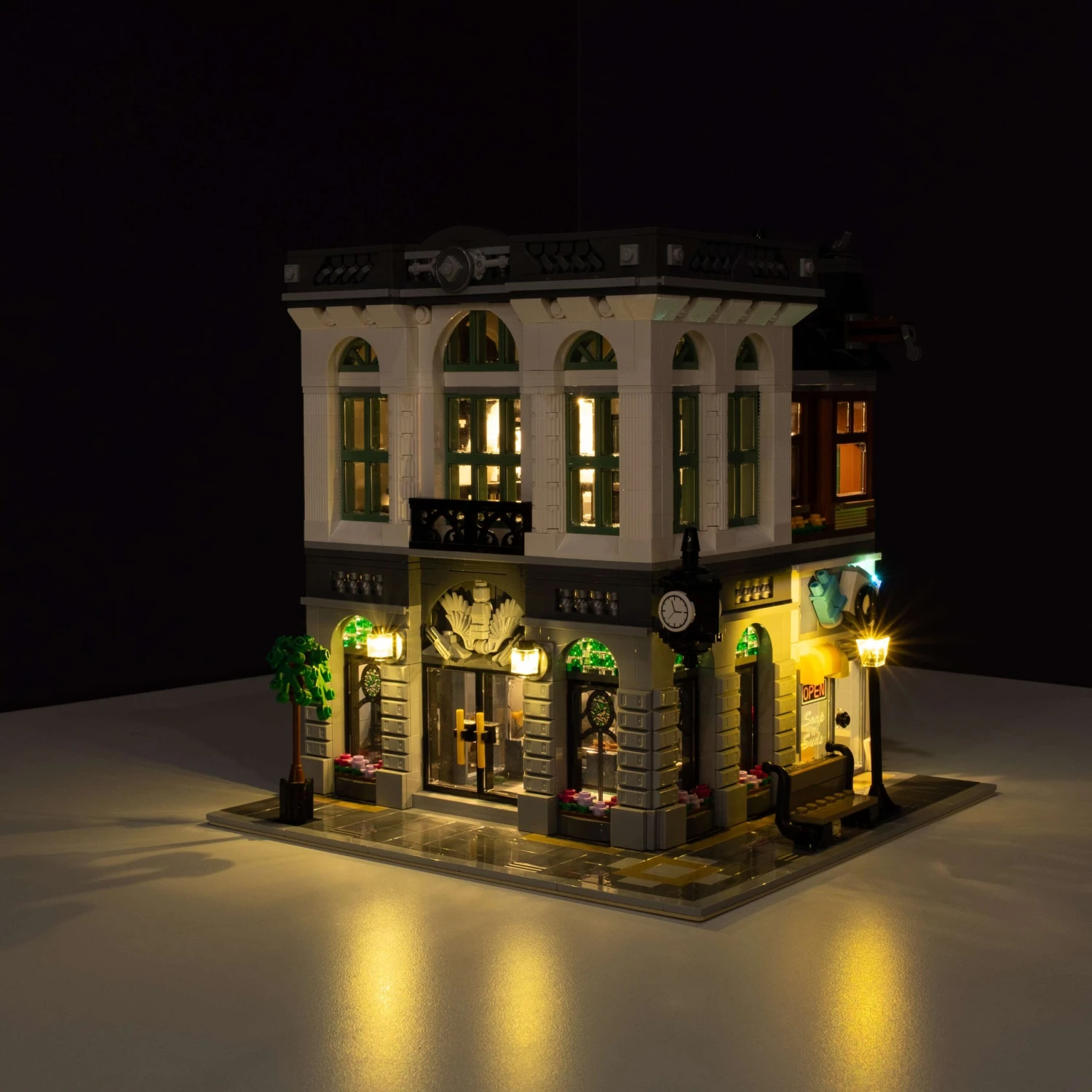 LEGO® Brick Bank #10251 DIY Light Bundle(Lego Brick Bank 10251 Diy Light Bundle) 3 LEGO® Brick Bank #10251 DIY Light Bundle(Lego Brick Bank 10251 Diy Light Bundle)