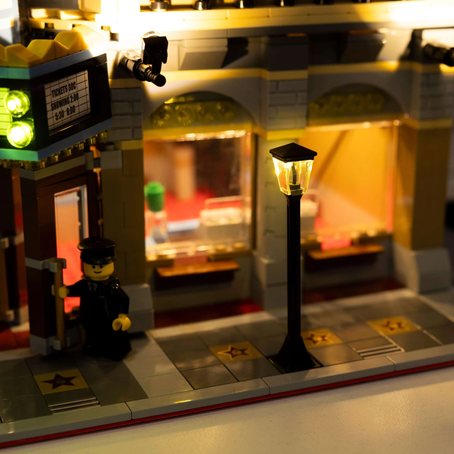 LEGO® Palace Cinema #10232 DIY Light Bundle(Lego Palace Cinema 10232 Diy Light Bundle) 7 LEGO® Palace Cinema #10232 DIY Light Bundle(Lego Palace Cinema 10232 Diy Light Bundle) - Image 5