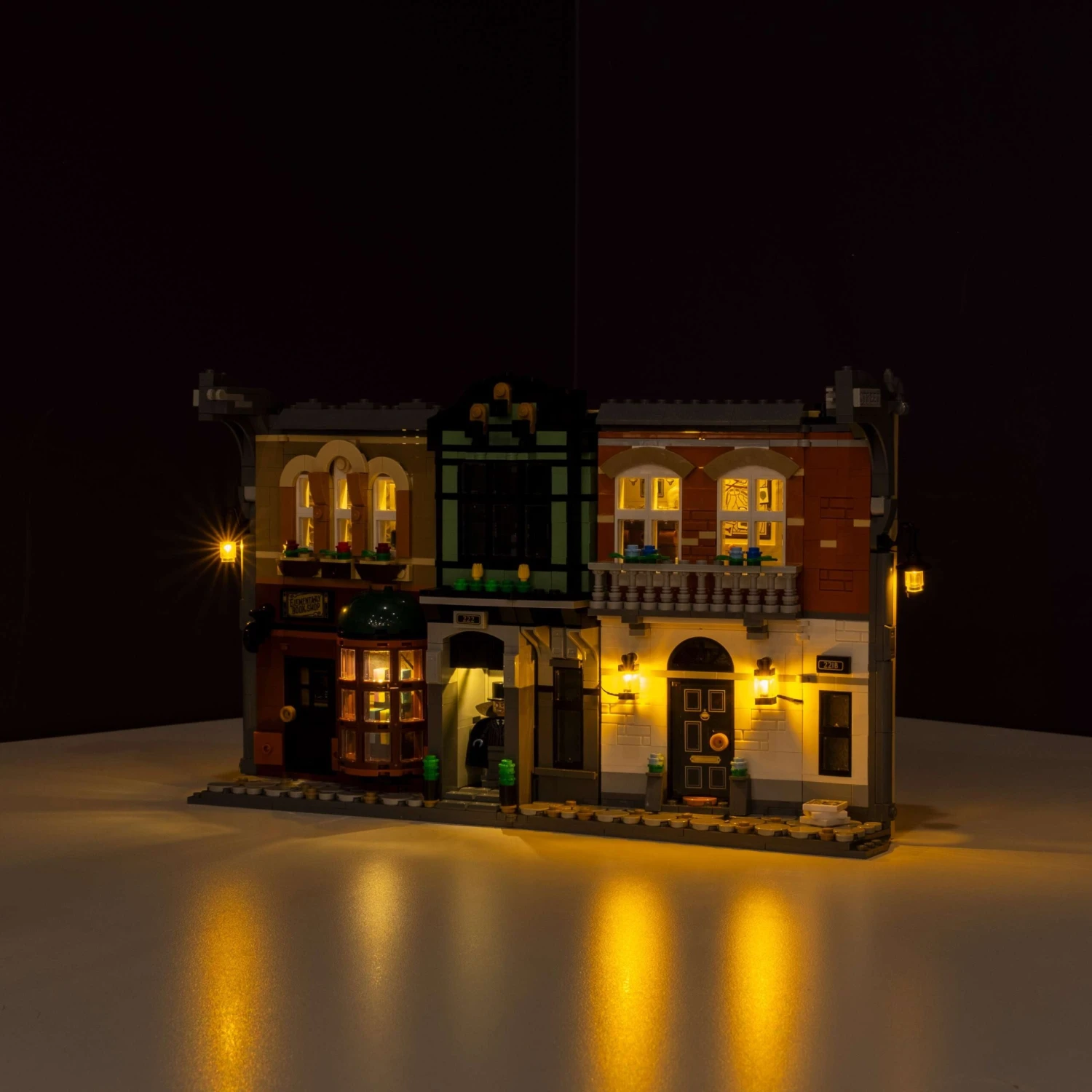 LEGO® Sherlock Holmes: Book Nook #10351 DIY Light Bundle(Lego Sherlock Holmes Book Nook 10351 Diy Light Bundle) 3 LEGO® Sherlock Holmes: Book Nook #10351 DIY Light Bundle(Lego Sherlock Holmes Book Nook 10351 Diy Light Bundle)